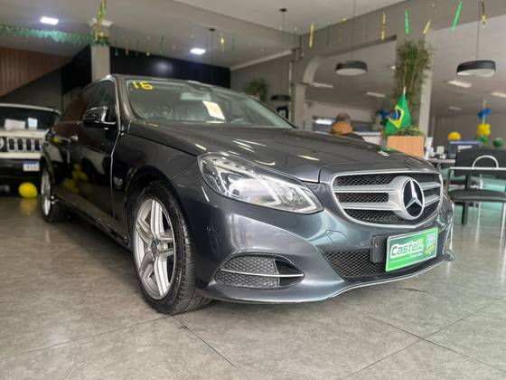 MERCEDES-BENZ E 400 3.0 V6 AVANTGARDE BITURBO GASOLINA 4P AUTOMÁTICO MERCEDES-BENZ E 400 3.0 V6 AVANTGARDE BITURBO GASOLINA 4P AUTOMÁTICO